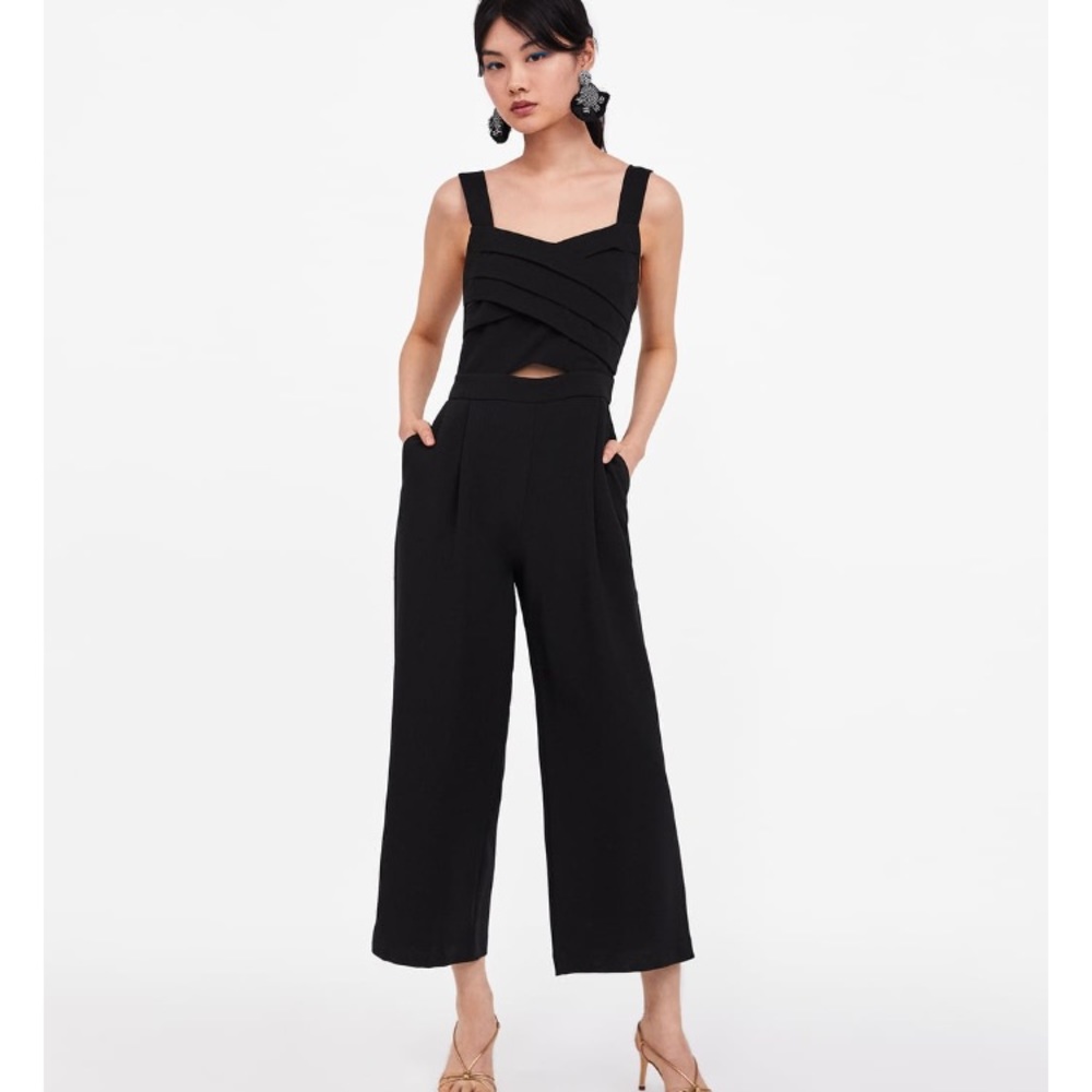 Zara cut out jumpsuit with pleats - Picture 1 of 8